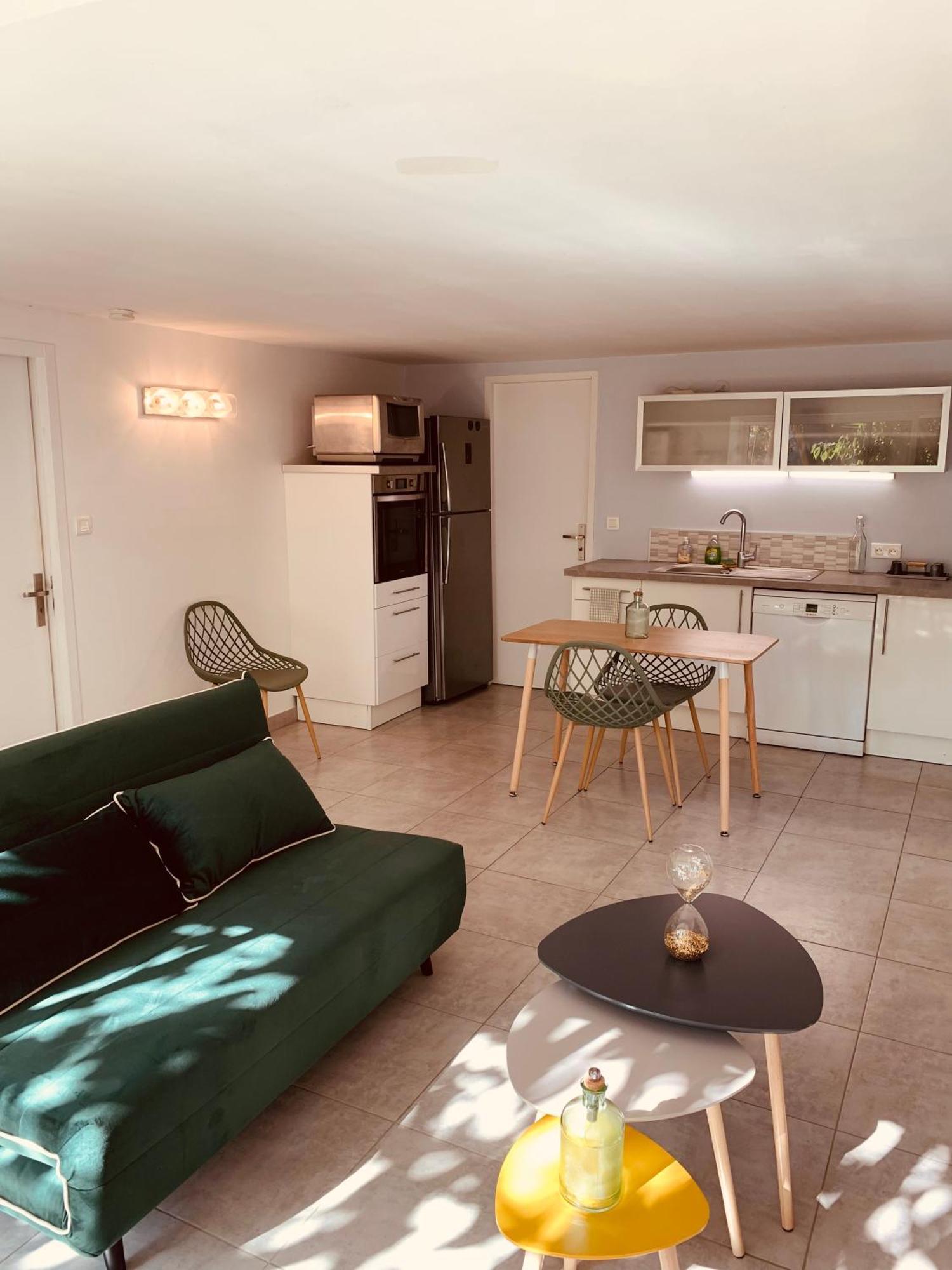 Appartement Independant Avec Jardin Et Acces Piscine นีมส์ ภายนอก รูปภาพ